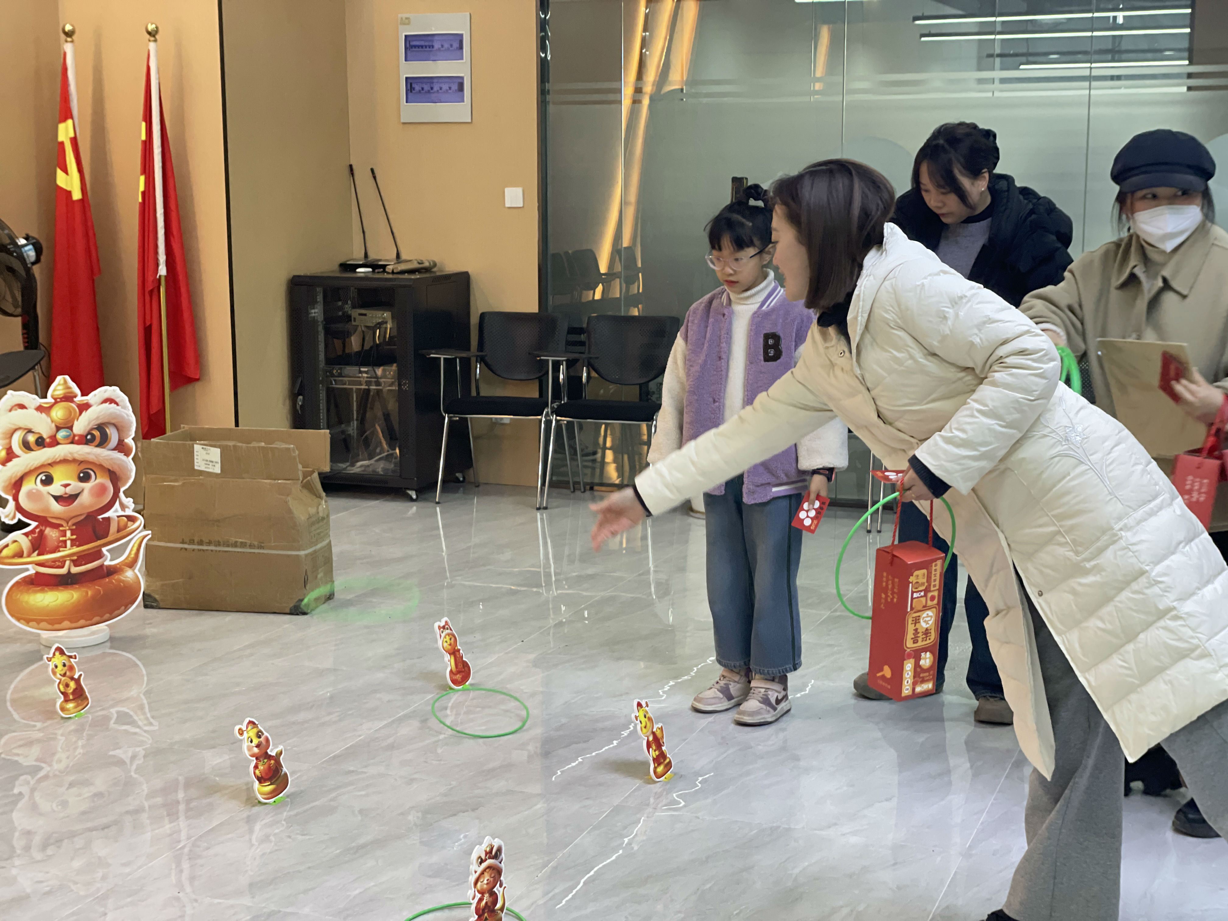 蛇勢(shì)如虹，盤聚而上——2025年人本文化新春游園會(huì)圓滿落幕